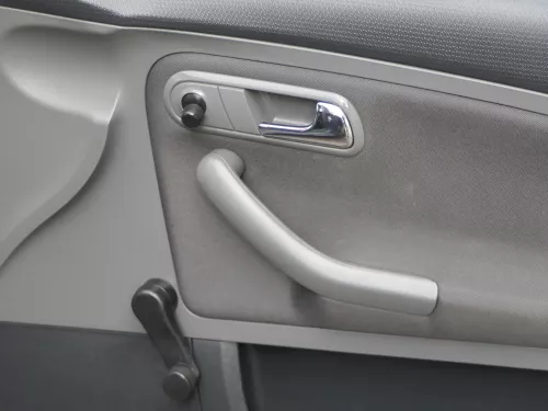 1x Seat Ibiza 6L Türverkleidung Verkleidung Tür vorne rechts 2/3-Türer Griff (184394)
