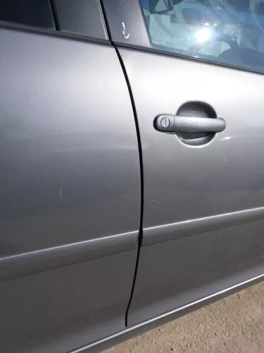 Golf 5 V 1K Tür Türblatt vorne rechts Beifahrertür 4/5-Türer grau LA7T +Rahmen (184449)