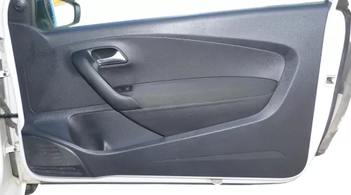 1x VW Polo 6R Türverkleidung Verkleidung Tür 2/3-Türer vorne rechts schwarz