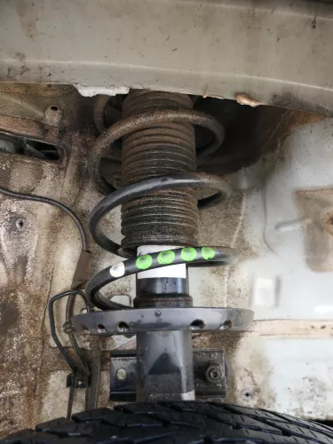 1x VW Polo 6R 6J Federbein Stoßdämpfer Feder vorne Federn Benziner 6R0413031AJ (184541)