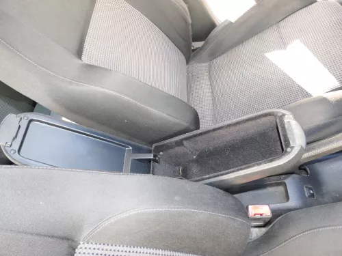 VW Golf 4 Bora Mittelarmlehne Armlehne original mitte schwarz zum nachrüsten (184608)