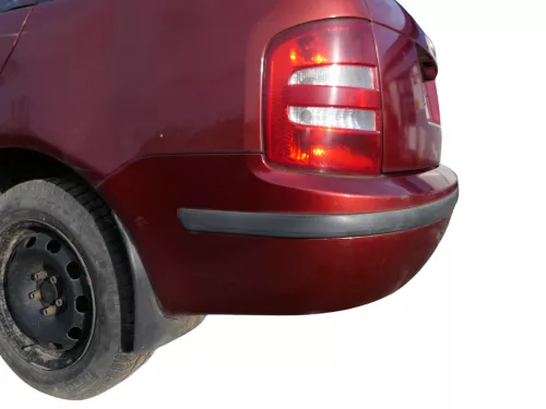 Skoda Fabia 6Y Kombi Stufenhec Stoßstange hinten Heckstoßstange rot braun LF3T (184630)