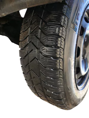 2x Skoda Fabia Felgen Reifen 165/70 R14 81T Winterreifen M&S 5jx14H2 ET35  5-7mm (184642)