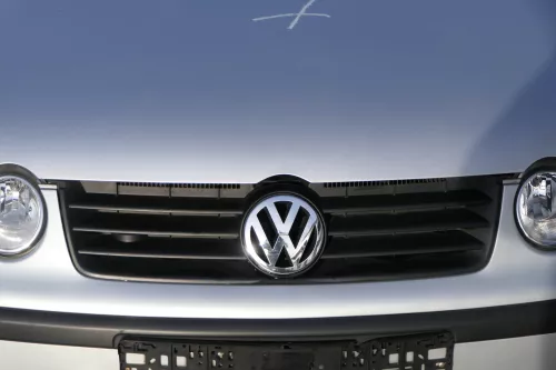 VW Polo 9N Stoßstange Frontstoßstange vorne silber LA7W (184643)