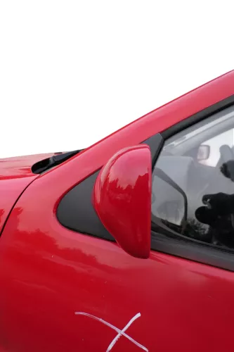 VW Polo 6N mechanisch manuell Spiegel Außenspiegel links rot LP3G (184676)