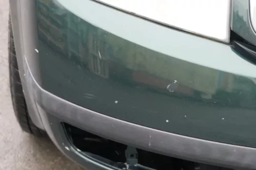 Skoda Fabia 6Y Stoßstange Stoßfänger vorne silber grün LF8C 2000-2004 (184735)