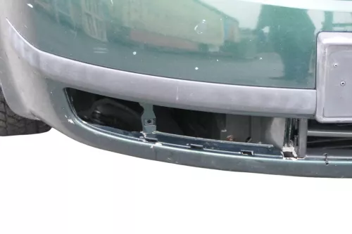 Skoda Fabia 6Y Stoßstange Stoßfänger vorne silber grün LF8C 2000-2004 (184735)