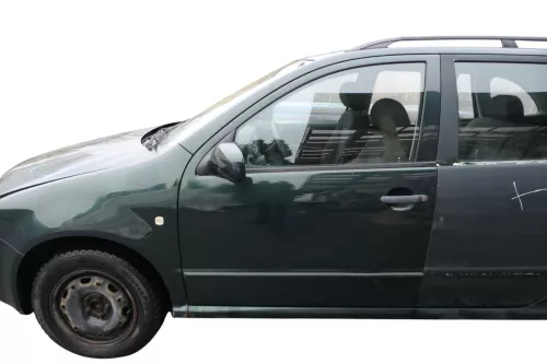 Fabia 6Y Kombi + Limousine Tür vorne links Fahrertür grün LF8C ohneAnba