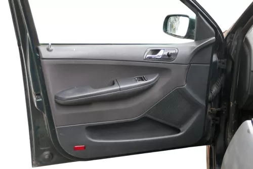 1x Fabia 6Y Kombi Türverkleidung Verkleidung Tür vorne links schwarz anthrazit