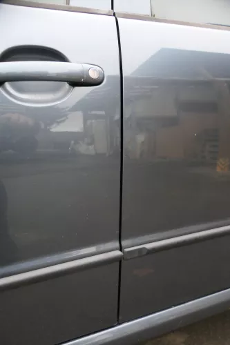 Fabia 6Y Kombi + Limousine Tür vorne links Fahrertür grau LC7V ohneAnba (184801)