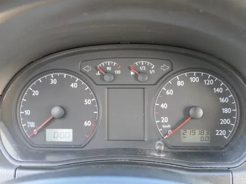 VW Polo 9N Tacho Tachometer Kombiinstrument 219.000km 6Q0920800P 1,2 47kw 40kw