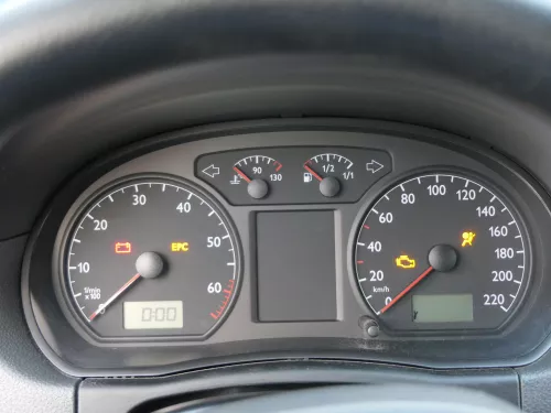 VW Polo 9N Tacho Tachometer Kombiinstrument 178.000km 6Q0920800P 1,2 47kw 40kw (184902)