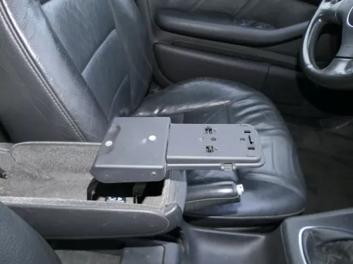 A6 4B C5 Mittelarmlehne Armlehne Leder schwarz soul Buffaalino Deckel DEFEKT! (184990)