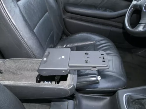 A6 4B C5 Mittelarmlehne Armlehne Leder schwarz soul Buffaalino Deckel DEFEKT! (184990)