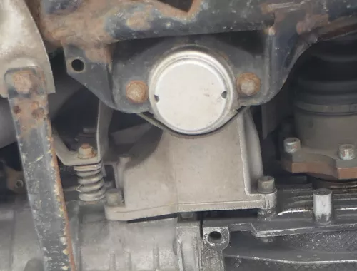 A4 A6 4B 3B Getriebehalter Lager Halter 8D0399108R Stütze Getriebe rechts