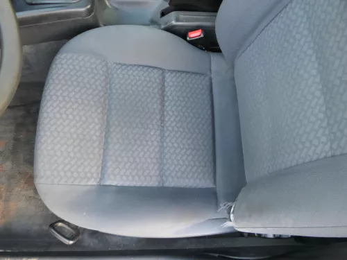 Audi A4 B5 Sitz Fahrersitz vorne links höhenverstellbar (185065)