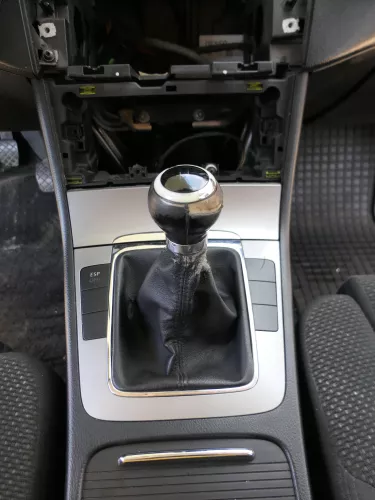 Passat 3C Mittelkonsole Verkleidung Klappe Abdeckung Dekor silber matt chrom Asc