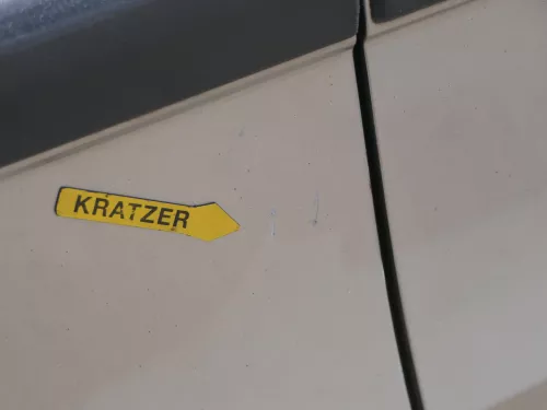 Fabia 5J Kombi + Limo Tür vorne links Fahrertür - braun LF8H -ohne Anbauteile (185112)