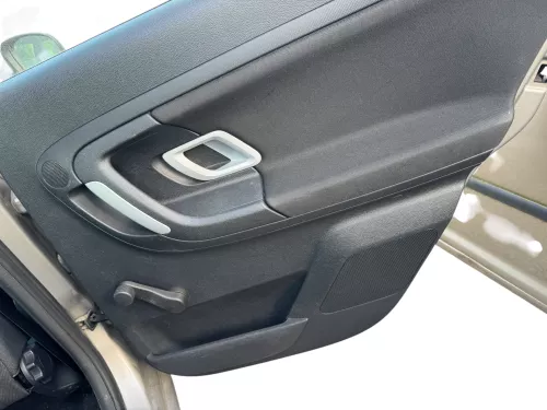 1x Skoda Fabia 5J Stufenheck Türverkleidung Verkleidung Tür hinten rechts Griff