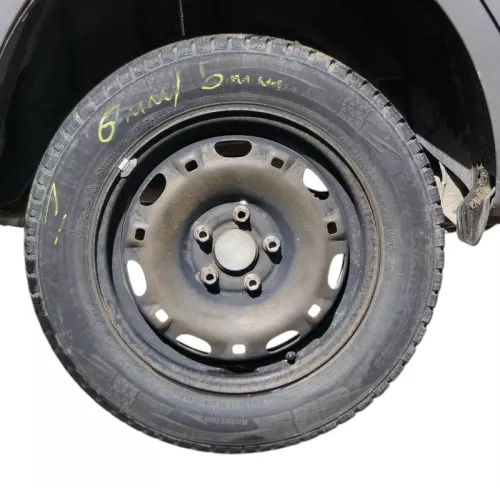 2x Skoda Fabia Felgen Reifen 165/70 R14 81T Winterreifen M&S 5jx14H2 ET35  5-7mm (185131)