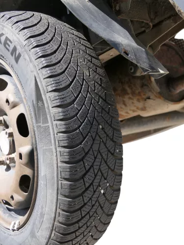 2x Skoda Fabia Felgen Reifen 165/70 R14 81T Winterreifen M&S 5jx14H2 ET35  5-7mm (185131)