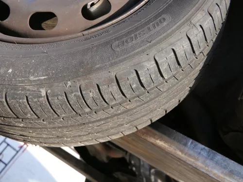 4x VW Golf 4 Bora 195/65 R15 91V Sommerreifen 6jx15H2 ET38 ca. 4-6,5mm Reifen (185174)