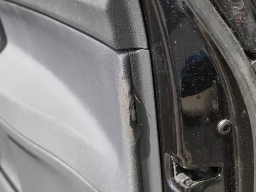 1x VW Polo 9N Türverkleidung Verkleidung Tür vorne rechts 2/3-Türer Griff Öffner (185202)