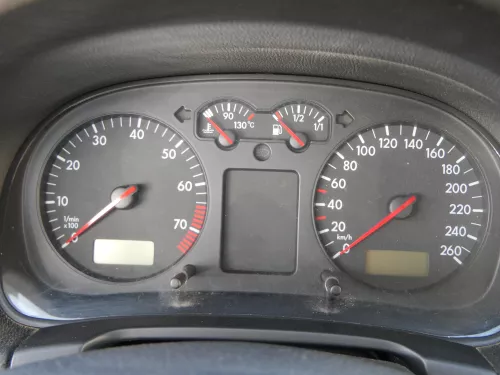 VW Golf 4 Tacho Tachometer Kombiinstrument 263.000km 1J0920805B 1,6-2,8 (185220)
