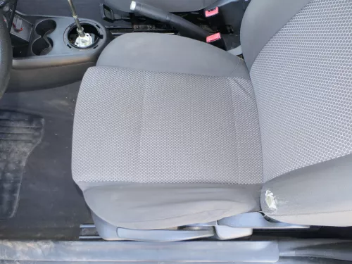 VW Fox Sitz Fahrersitz vorne links OHNEAirbag höhenverstellbar (185241)