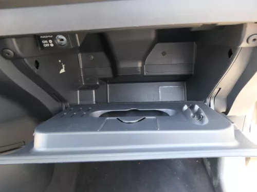 Seat Ibiza 6L Handschuhfach Handschuhfachdeckel Deckel Klappe schwarz  (185273)