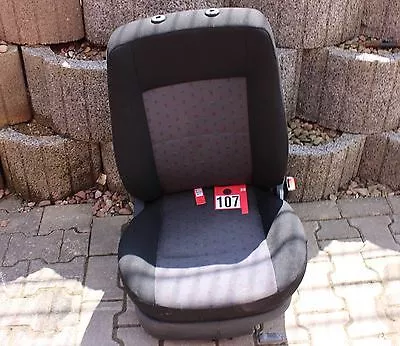 VW Passat 3B Sitz Beifahrersitz vorne rechts schwarz mit Sitzheizung +