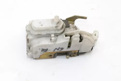 VW Polo 6N Schloß Tür Türschloß Stellmotor 6N1837016C Zentralverriegelung rechts (9999027)