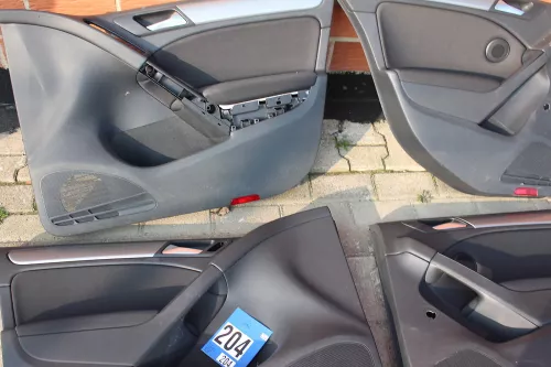 VW Golf 6 Türverkleidung Verkleidung Tür vorne +hinten 4-Türer Seitenverkleidung (9999141)