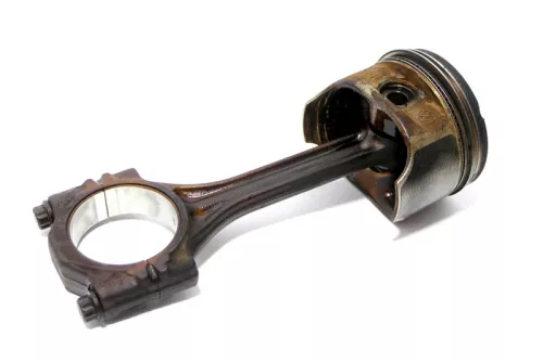 VW Golf 4 Pleuel Kolben 1,4 16V AKQ 55kw 75PS ( evtl. Nr 036198401 ) (9999225)