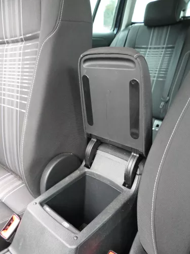 VW Golf 7 5G Mittelarmlehne Armlehne original mitte schwarz 82V (150074)