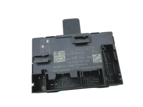 VW Golf 7 5G Türsteuergerät Steuergerät Tür rechts 5Q4959592B