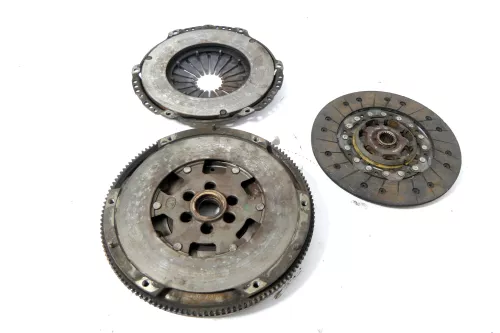 VW Golf 4 Bora Schwungrad Kupplung Zweimassenschwungrad 1.9 TDI AJM ATJ 85kw (170113)