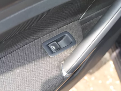 1x VW Golf 7 5G AU Variant Kombi Türverkleidung Tür hinten links schwarz (185494)