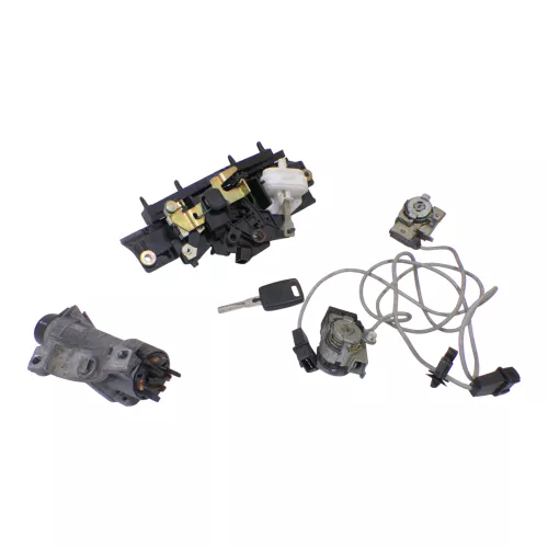 Audi A3 8L Schloßsystem 2x Türschloß mit 1x Schlüssel Schloß Zündschloß (185670)