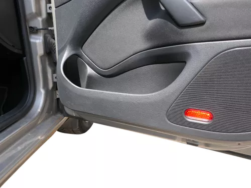 1x Octavia 1Z Türverkleidung Verkleidung Tür vorne rechts schwarz onyx (185781)