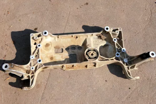 VW Tiguan Passat 3C Q3 Achse Aggregateträger vorne 7N0199369A 3C0199313AR TDI