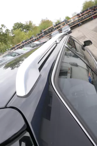 Audi A4 B5 Dachreling Reling Dach beide rechts und links Reeling chrom silber g (163983)