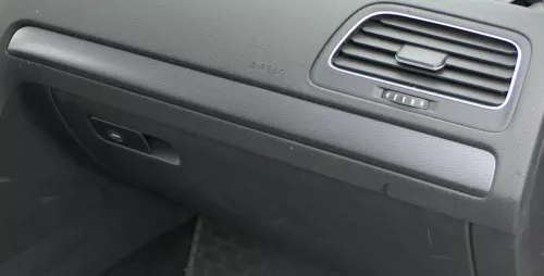 Golf 7 5G vorne rechts Dekor Leisten Abdeckung Leiste am Armaturenbrett platin