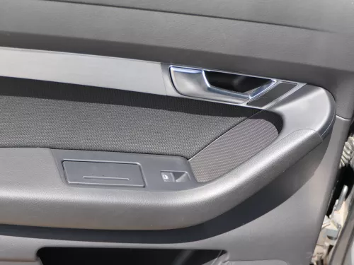 1x Audi A6 4F Türverkleidung Verkleidung Tür hinten links schwarz soul  S-line (185874)