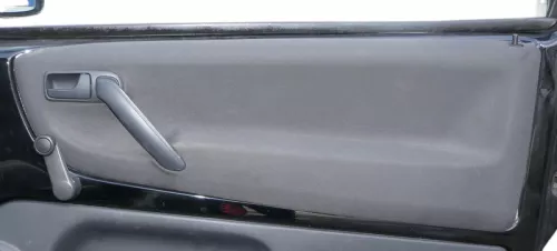 1x VW Lupo Arosa Türverkleidung Verkleidung Tür vorne rechts oben off-black schw