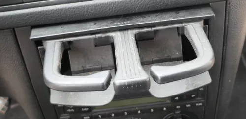 VW Golf 4 Bora Becherhalter Getränkehalter Dosenhalter Halter Getränke Dosen