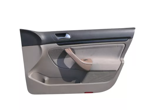 1x VW Golf Variant Kombi AJ5 Türverkleidung Verkleidung Tür vorne rechts macchia