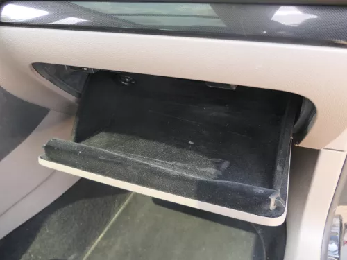 Golf 6 + Kombi AJ5 Handschuhfach schwarz Handschuhfachdeckel Deckel latte macchi (186117)