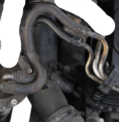 Golf 6 A3 8P 2,0 TDI Leitung Leitungen Kraftstoffleitung Rohre Rohr 1K0130307N