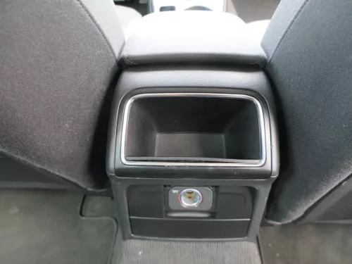 Audi A4 B8 8K Mitteltunnel hinten Verkleidung um Handbremse Konsole schwarz (186175)